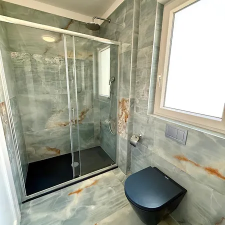 Villa New With Pool, Sea View, Poreč