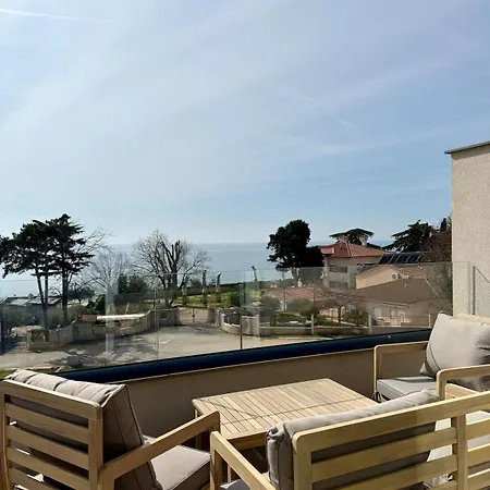 New With Pool, Sea View, Βίλα *