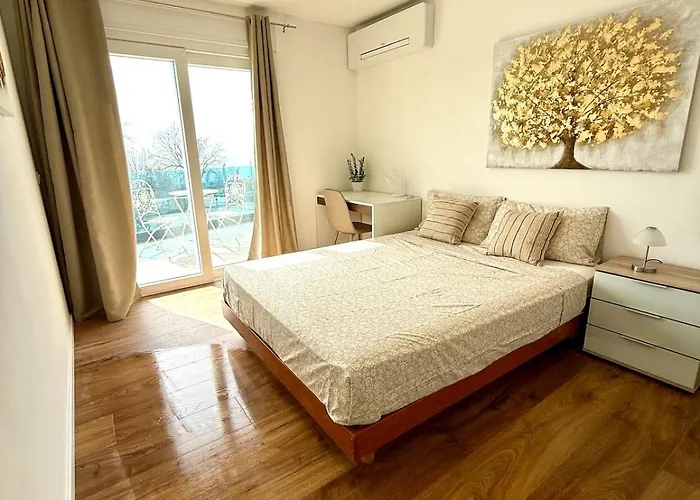 ヴィラ New With Pool, Sea View,