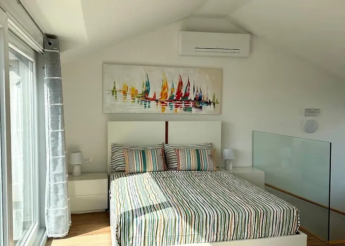 New With Pool, Sea View, * ポレッチ