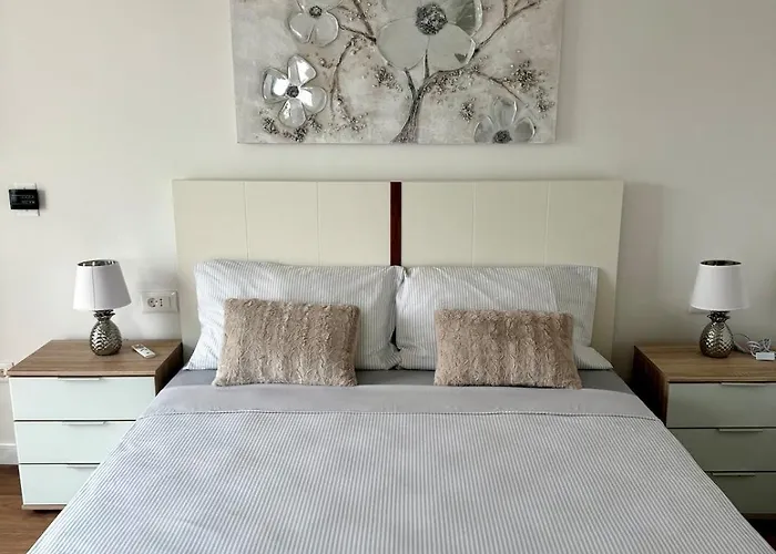 ヴィラ New With Pool, Sea View, *