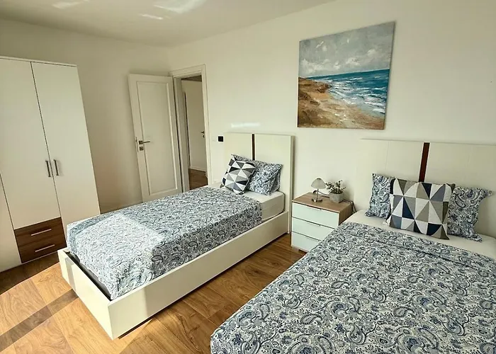 Vila New With Pool, Sea View, Porec