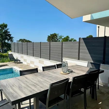 ヴィラ New With Pool, Sea View, *
